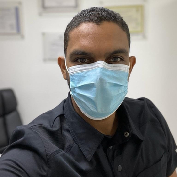 Slider image (3) Dr Carlos Gonzalez